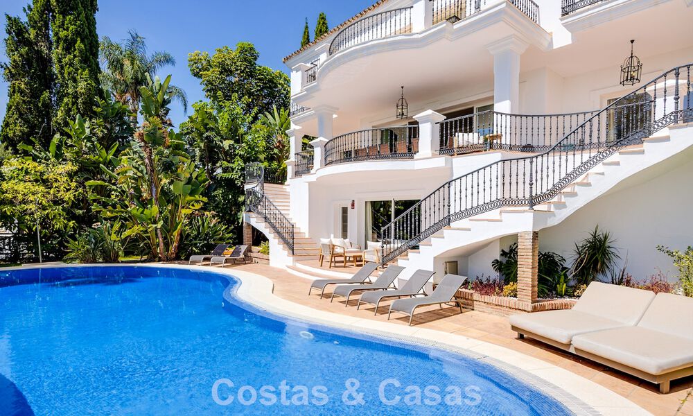 Grand Mediterranean luxury villa for sale on the golf course in La Quinta, Marbella - Benahavís 805570