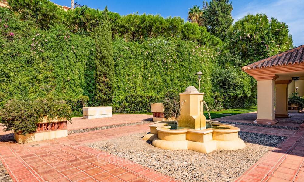 Luxury apartments for sale in Cumbres del Rodeo, with sea view, within walking distance of Puerto Banús in Nueva Andalucía, Marbella 805328