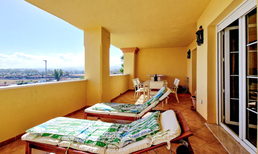 Luxury apartments for sale in Cumbres del Rodeo, with sea view, within walking distance of Puerto Banús in Nueva Andalucía, Marbella 805333