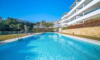 Modern luxury apartments for sale with sea views in Botanic, a secure gated complex in prestigious Benahavís - Marbella 805485 