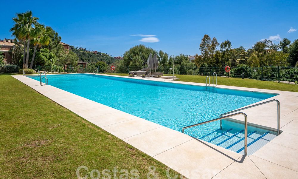 Modern luxury apartments for sale with sea views in Botanic, a secure gated complex in prestigious Benahavís - Marbella 805487