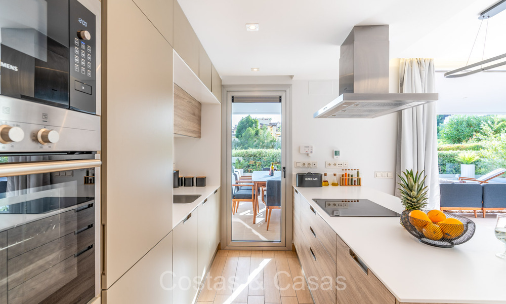 Modern luxury apartments for sale with sea views in Botanic, a secure gated complex in prestigious Benahavís - Marbella 805497