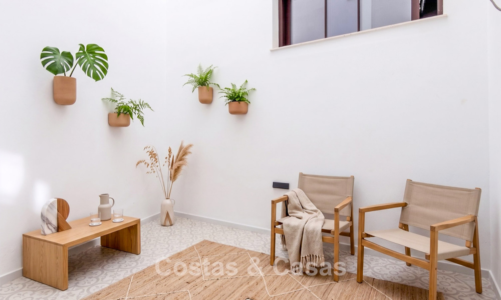 5 exclusive townhouses for sale in the charming old town of Estepona 805613