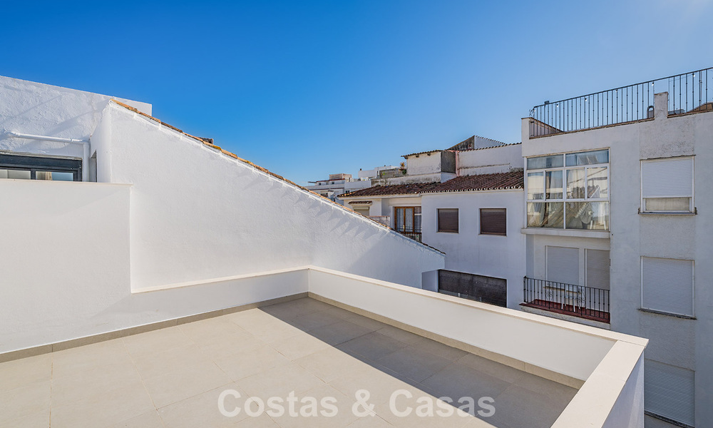 5 exclusive townhouses for sale in the charming old town of Estepona 805649