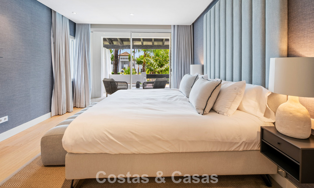 Luxury renovated 3-bedroom apartment for sale in Puente Romano, Marbella’s Golden Mile 805743