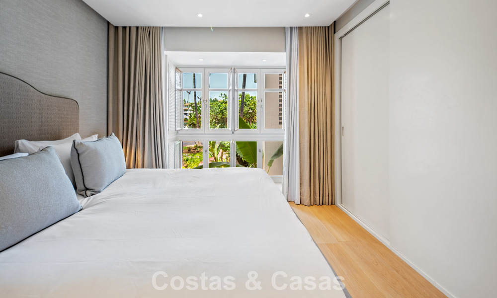 Luxury renovated 3-bedroom apartment for sale in Puente Romano, Marbella’s Golden Mile 805751