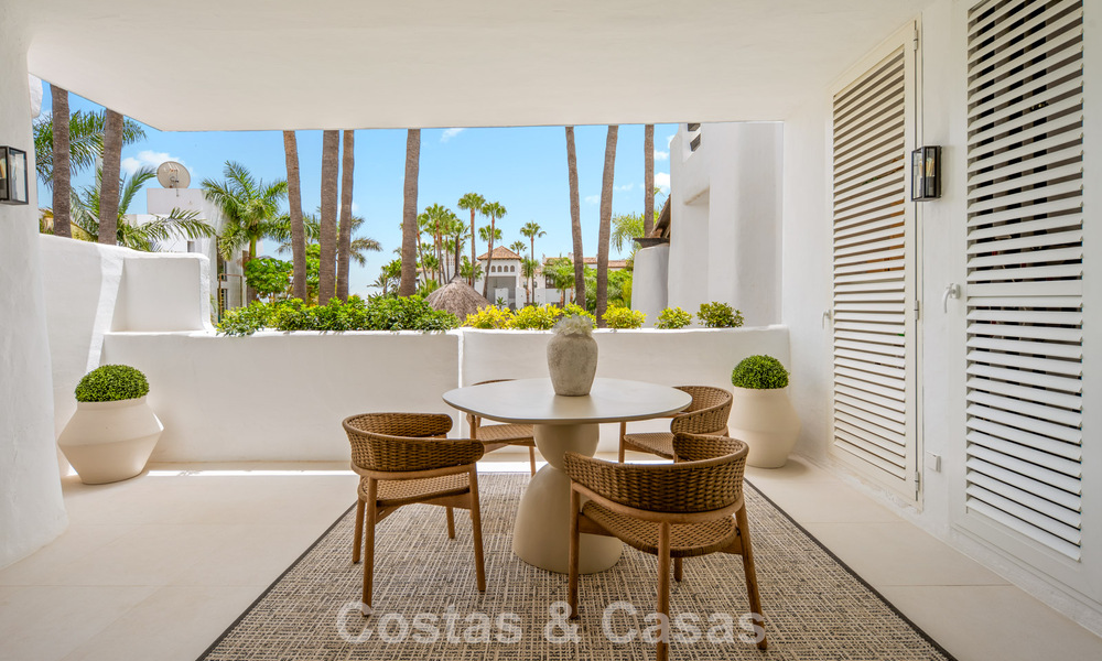 Luxury renovated 3-bedroom apartment for sale in Puente Romano, Marbella’s Golden Mile 805759