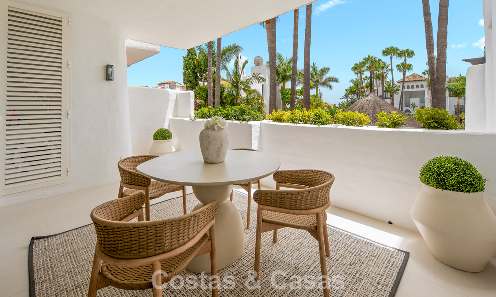 Luxury renovated 3-bedroom apartment for sale in Puente Romano, Marbella’s Golden Mile 805760