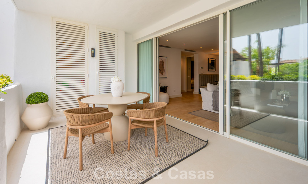 Luxury renovated 3-bedroom apartment for sale in Puente Romano, Marbella’s Golden Mile 805761