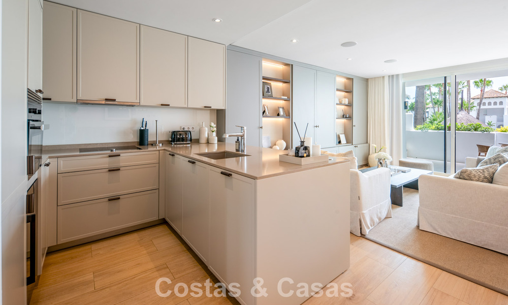 Luxury renovated 3-bedroom apartment for sale in Puente Romano, Marbella’s Golden Mile 805769
