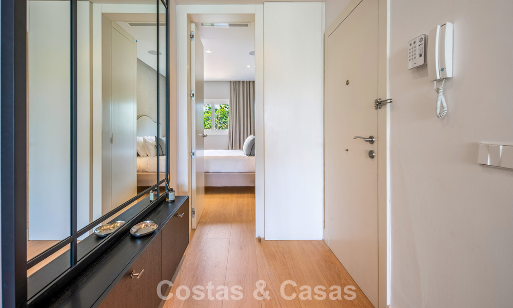 Luxury renovated 3-bedroom apartment for sale in Puente Romano, Marbella’s Golden Mile 805773