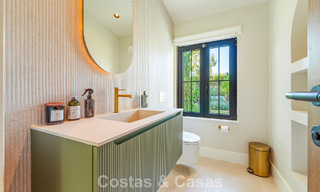 Luxurious single-storey villa with heated swimming pool for sale, beachside near Puerto Banús and San Pedro, Marbella 805780 