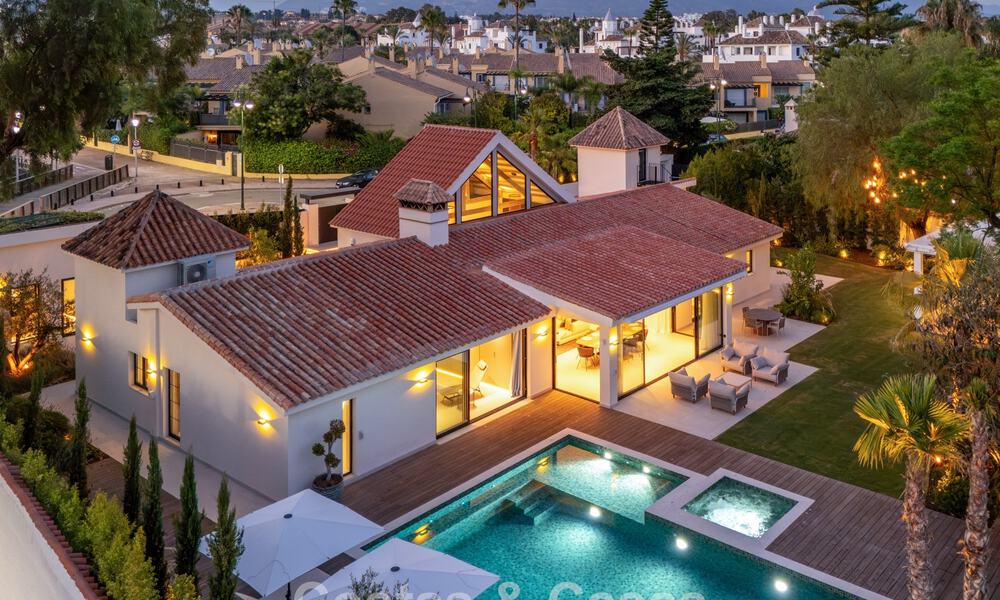 Luxurious single-storey villa with heated swimming pool for sale, beachside near Puerto Banús and San Pedro, Marbella 805794