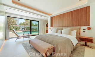 Luxurious single-storey villa with heated swimming pool for sale, beachside near Puerto Banús and San Pedro, Marbella 805802 