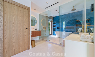 Luxurious single-storey villa with heated swimming pool for sale, beachside near Puerto Banús and San Pedro, Marbella 805803 