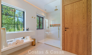 Luxurious single-storey villa with heated swimming pool for sale, beachside near Puerto Banús and San Pedro, Marbella 805813 