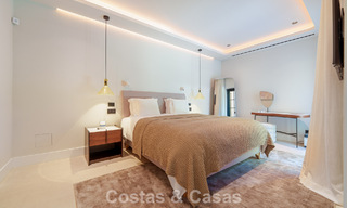 Luxurious single-storey villa with heated swimming pool for sale, beachside near Puerto Banús and San Pedro, Marbella 805815 