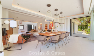 Luxurious single-storey villa with heated swimming pool for sale, beachside near Puerto Banús and San Pedro, Marbella 805830 