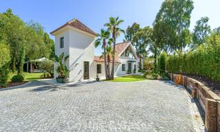 Luxurious single-storey villa with heated swimming pool for sale, beachside near Puerto Banús and San Pedro, Marbella 805839 