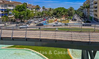Luxurious single-storey villa with heated swimming pool for sale, beachside near Puerto Banús and San Pedro, Marbella 806104 