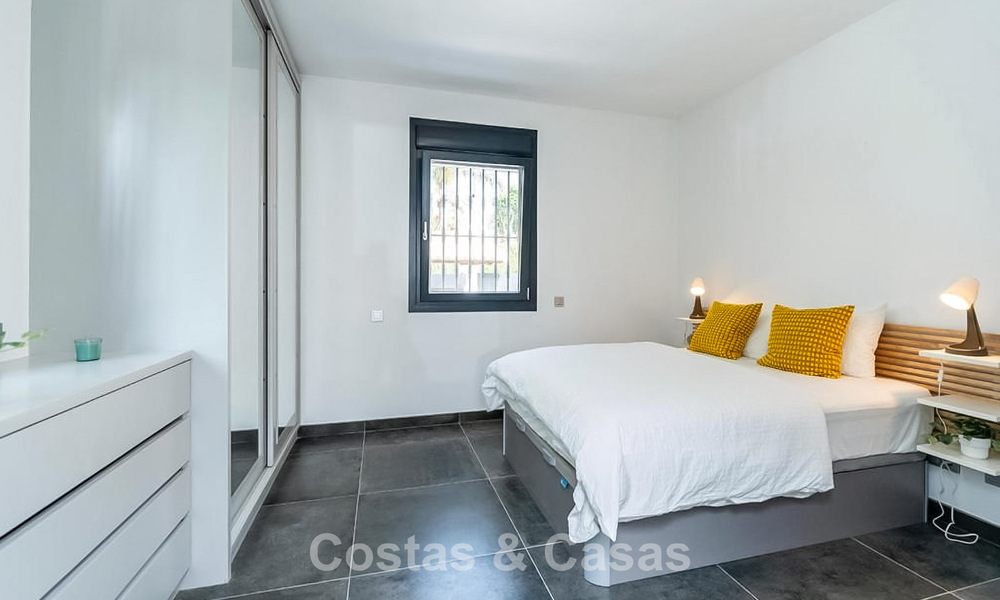 Modern Spanish villa with large swimming pool for sale in Nueva Andalucia, Marbella 805930