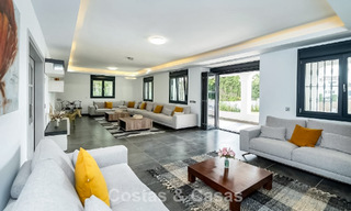 Modern Spanish villa with large swimming pool for sale in Nueva Andalucia, Marbella 805936 