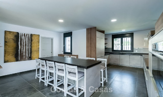 Modern Spanish villa with large swimming pool for sale in Nueva Andalucia, Marbella 805938 