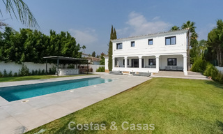 Modern Spanish villa with large swimming pool for sale in Nueva Andalucia, Marbella 805946 