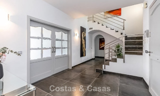 Modern Spanish villa with large swimming pool for sale in Nueva Andalucia, Marbella 805950 