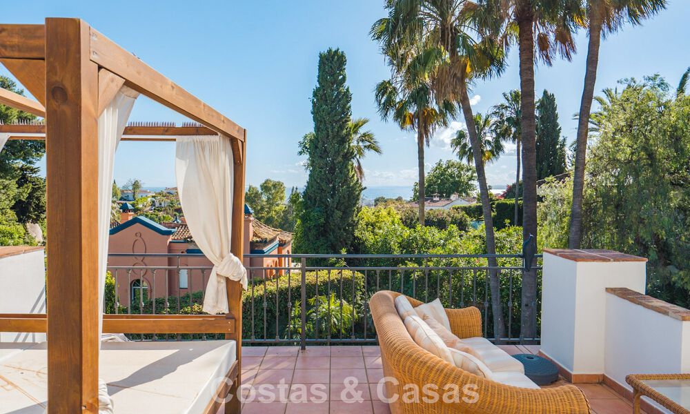 Spacious Andalusian villa with sea views for sale in El Rosario, East Marbella 805968