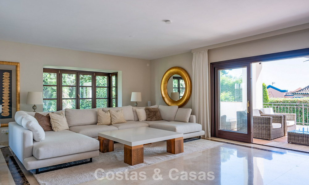 Spacious Andalusian villa with sea views for sale in El Rosario, East Marbella 805972