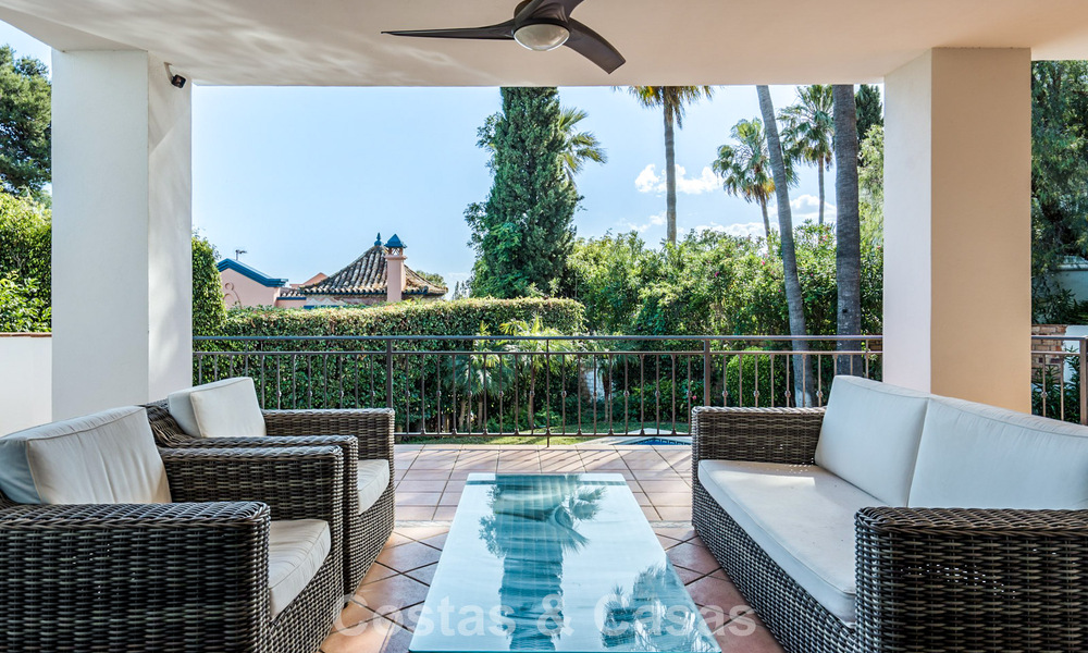 Spacious Andalusian villa with sea views for sale in El Rosario, East Marbella 805975