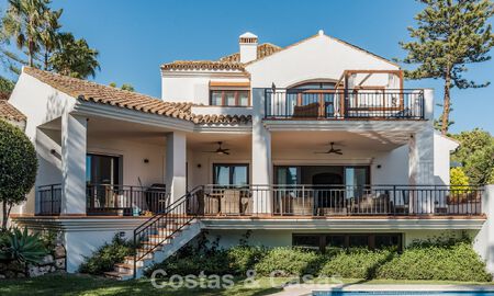 Spacious Andalusian villa with sea views for sale in El Rosario, East Marbella 805979