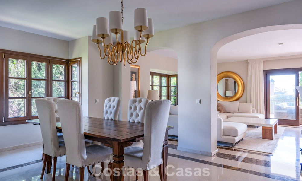 Spacious Andalusian villa with sea views for sale in El Rosario, East Marbella 805984