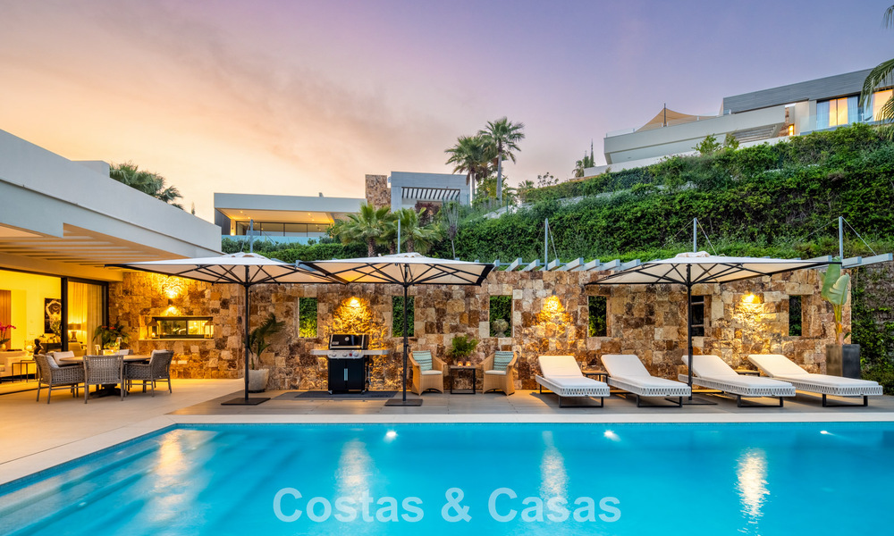 Luxury modern villa with sea views for sale in Nueva Andalucia’s Golf Valley, Marbella 806060
