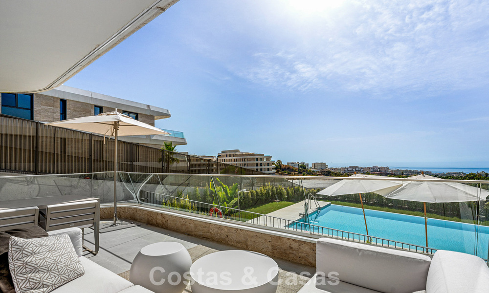 New duplex apartment with panoramic sea views for sale on the New Golden Mile between Marbella and Estepona 806136