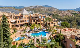 Fully renovated apartment with panoramic sea views for sale in the golf valley of Nueva Andalucía, Marbella 806160 