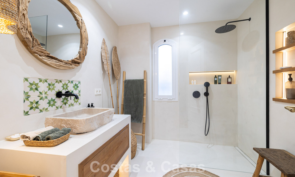 Fully renovated apartment with panoramic sea views for sale in the golf valley of Nueva Andalucía, Marbella 806167