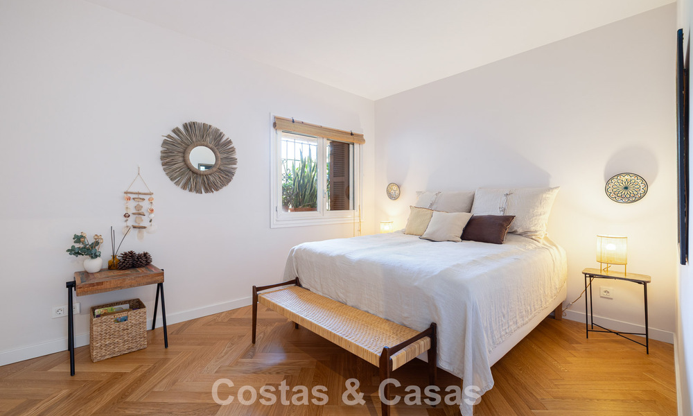 Fully renovated apartment with panoramic sea views for sale in the golf valley of Nueva Andalucía, Marbella 806170