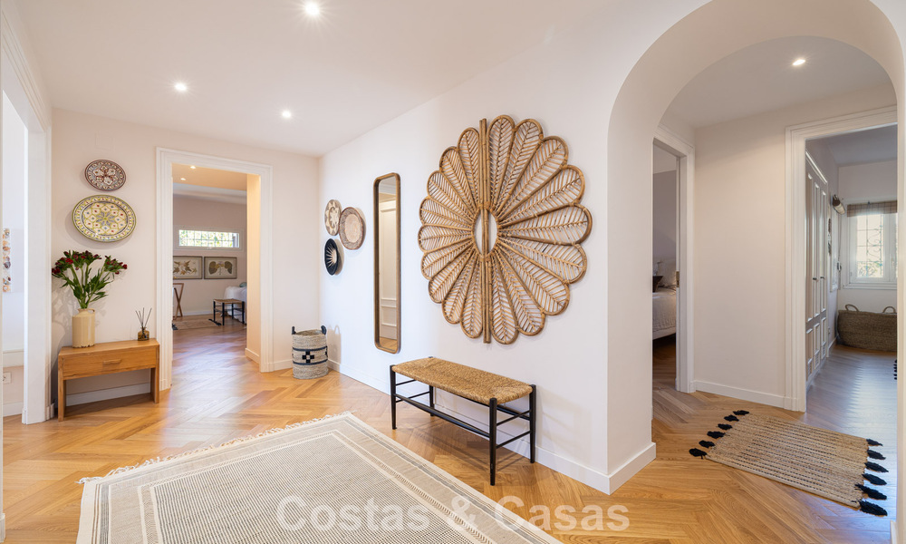Fully renovated apartment with panoramic sea views for sale in the golf valley of Nueva Andalucía, Marbella 806173
