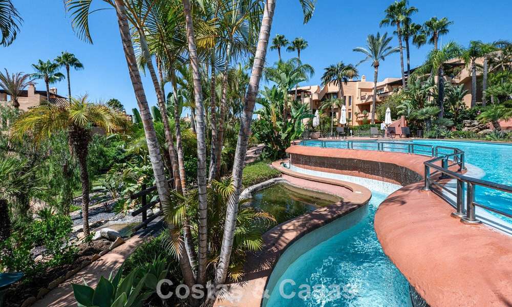 Exclusive ground-floor apartment with private garden for sale on Marbella’s Golden Mile 806189
