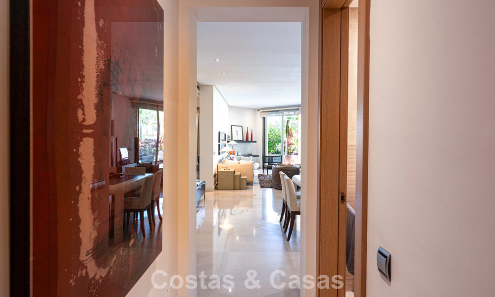 Exclusive ground-floor apartment with private garden for sale on Marbella’s Golden Mile 806218