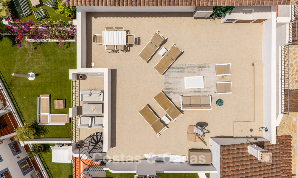 Turnkey, spacious apartment for sale in an Andalusian resort-style complex in Marbella - Benahavís 806242