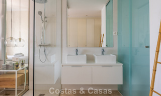 Turnkey, spacious apartment for sale in an Andalusian resort-style complex in Marbella - Benahavís 806248 