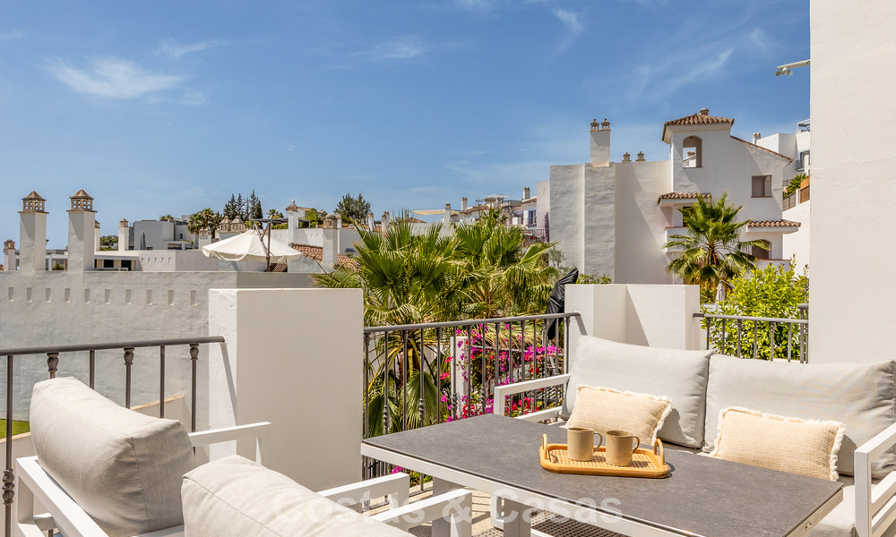 Turnkey, spacious apartment for sale in an Andalusian resort-style complex in Marbella - Benahavís 806253