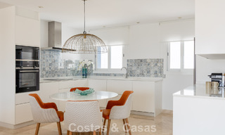 Turnkey, spacious apartment for sale in an Andalusian resort-style complex in Marbella - Benahavís 806261 