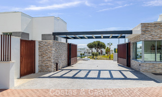 Brand-new, spacious, luxury, duplex penthouse with private pool and sea views for sale on the golf course in East Marbella 806347 