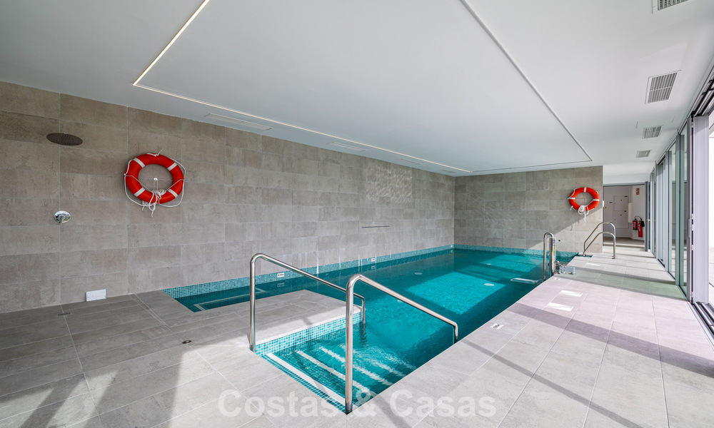 Brand-new, spacious, luxury, duplex penthouse with private pool and sea views for sale on the golf course in East Marbella 806349