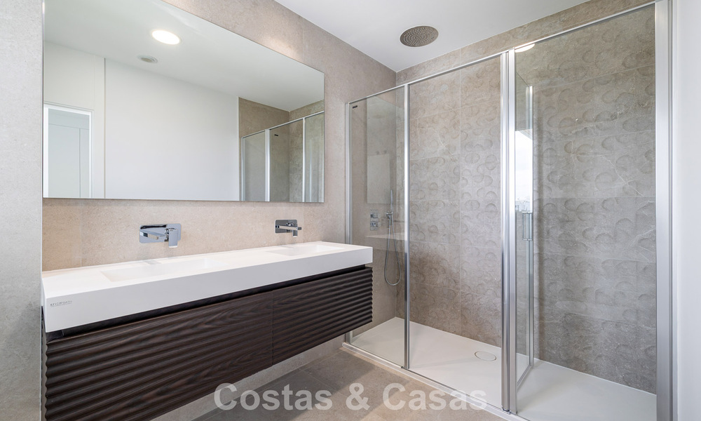 Brand-new, spacious, luxury, duplex penthouse with private pool and sea views for sale on the golf course in East Marbella 806361