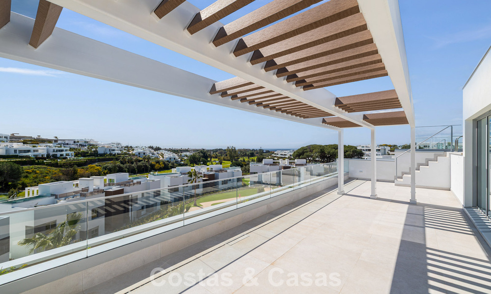 Brand-new, spacious, luxury, duplex penthouse with private pool and sea views for sale on the golf course in East Marbella 806377